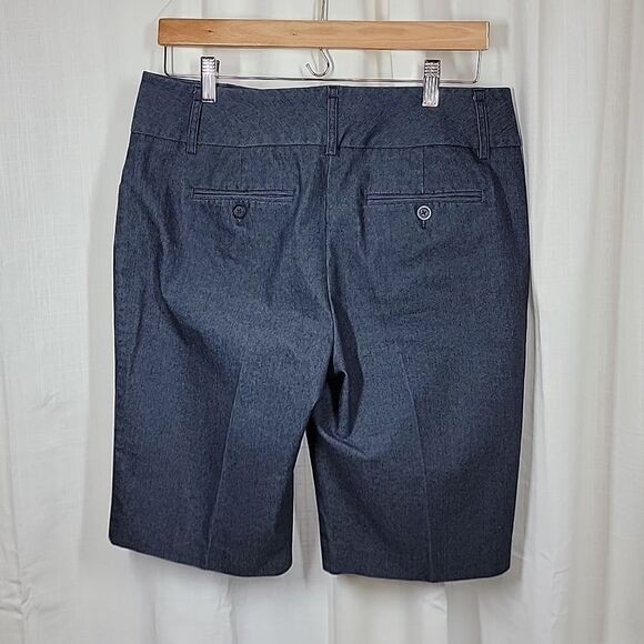 Dana Buchman Signature Dark Blue Chambray Stretch Bermuda Shorts - Picture 2 of 14